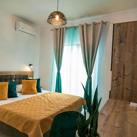 Casa Adiman Hotell Vama Veche Eksteriør bilde
