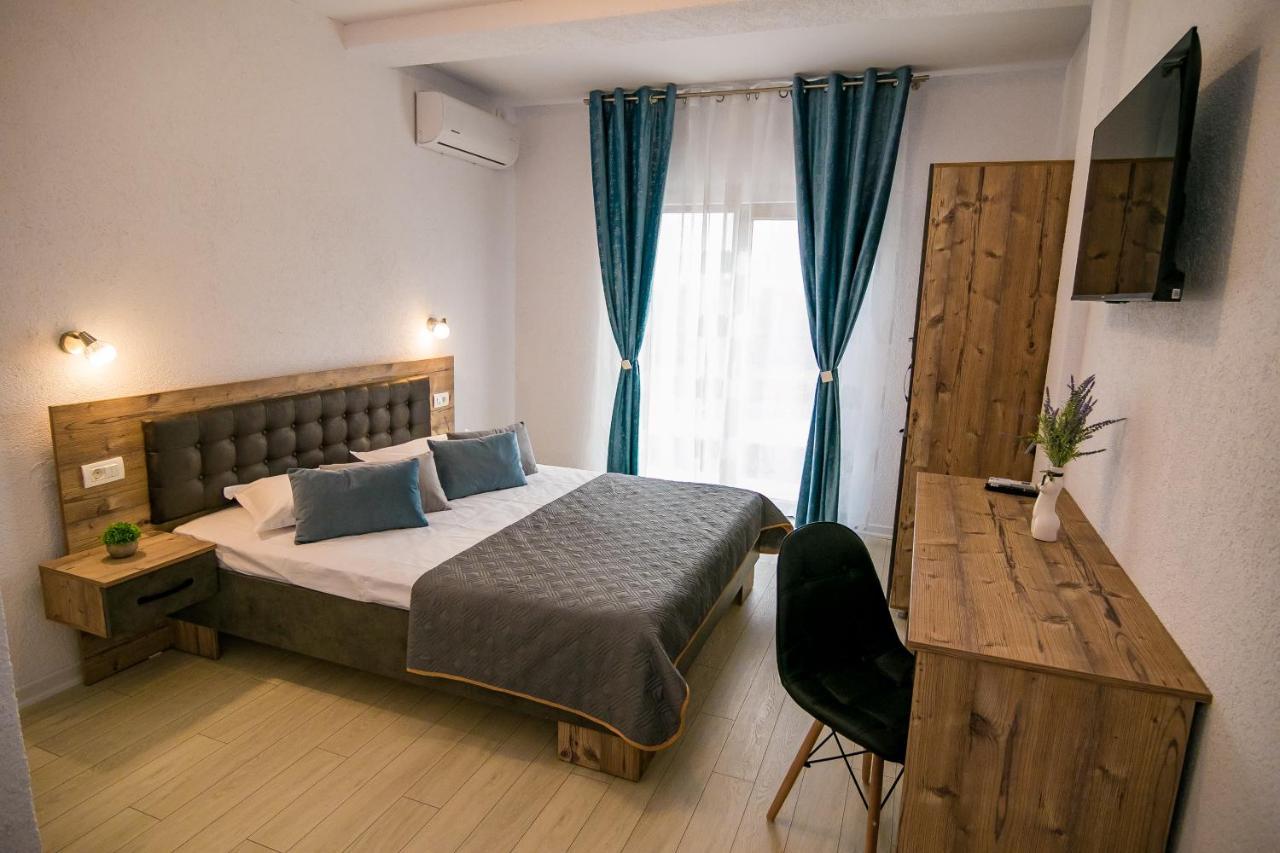 Casa Adiman Hotell Vama Veche Eksteriør bilde
