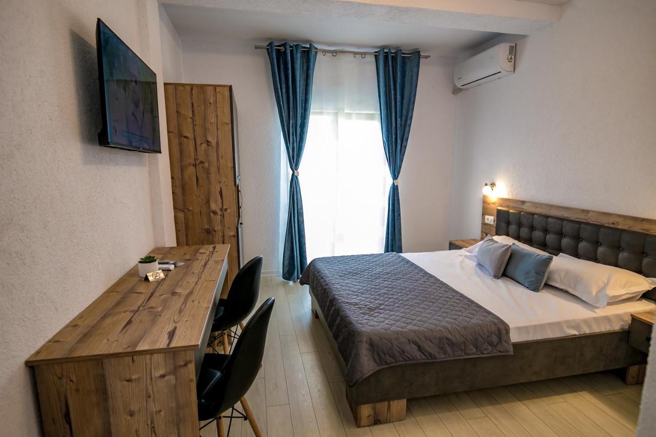 Casa Adiman Hotell Vama Veche Eksteriør bilde